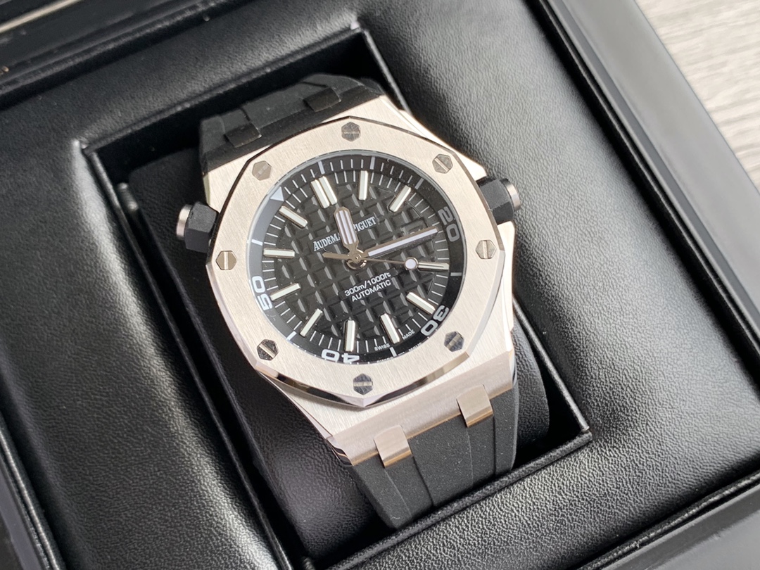 Audemars Piguet Royal Oak Offshore Diver Rubber Strap